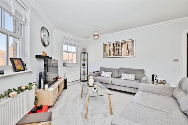 5, Shepherd Court, YEOVIL photo 4