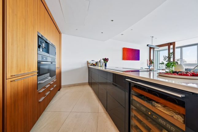 Apartment 120, 1, St George Wharf, London photo 4