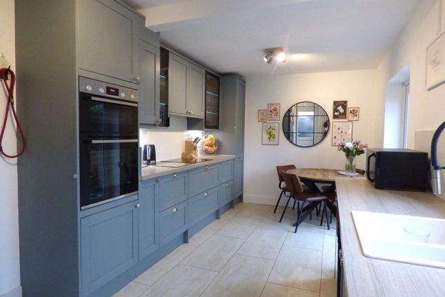 6, Heathlands Close, Malvern photo 4