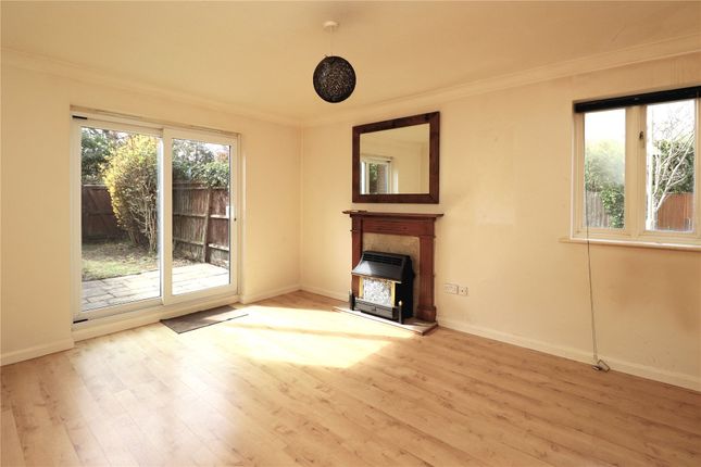 45, Old School Place, Surrey photo 4