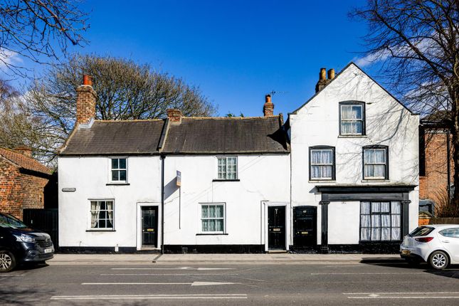 Thumbnail Terraced house for sale in Bargate, Grimsby