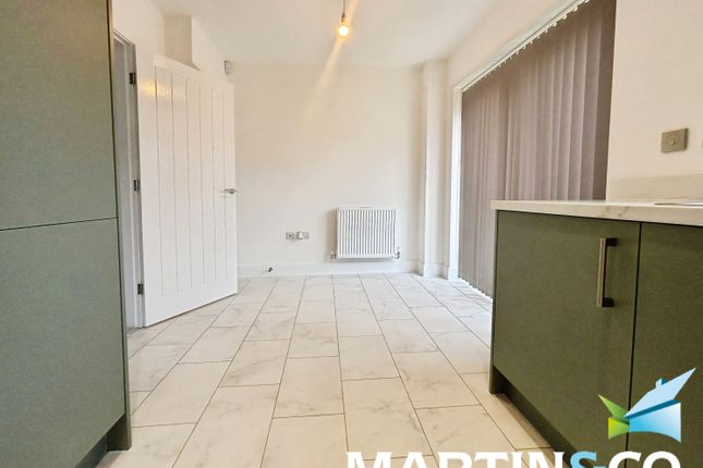 2, Heath Way, Wakefield photo 5