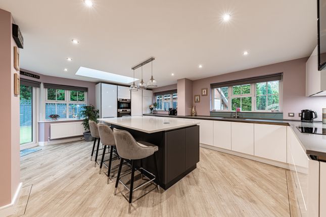 8, Widgeon Walk Hawkinge, Folkestone photo 4