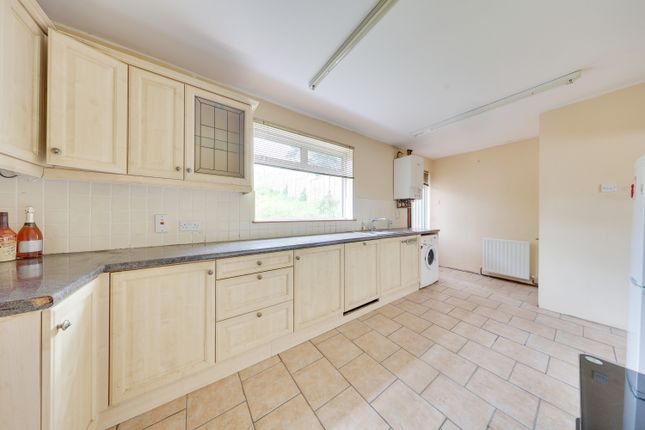 70, Broomwood Road, Orpington photo 4