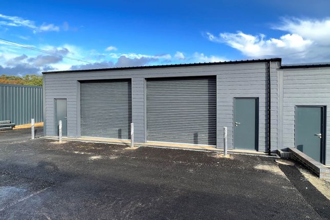 Light industrial to let in Park Lane Paradise, Cheshunt, Waltham Cross