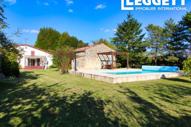 Thumbnail Villa for sale in La Villedieu, Charente-Maritime, Nouvelle-Aquitaine
