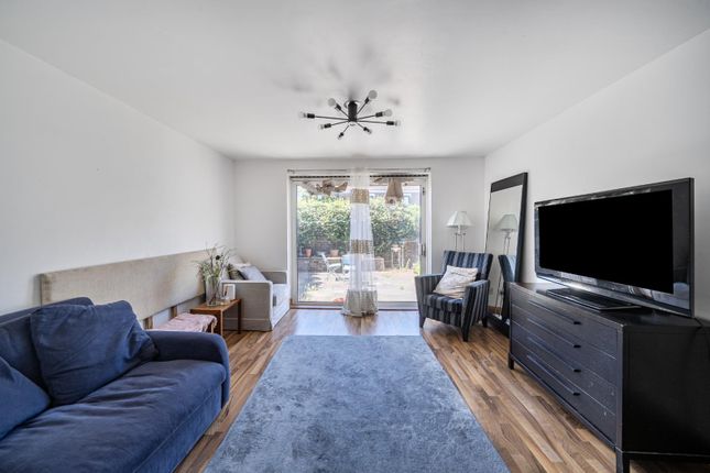 7, Manger Road, London photo 4
