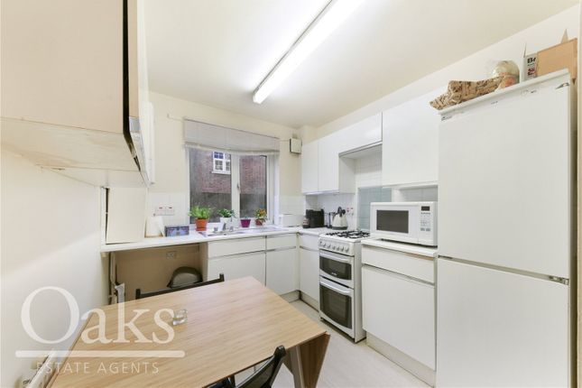 Flat for sale in Keens Close, London