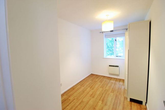 Flat to rent in Stretford Road, Hulme, Manchester