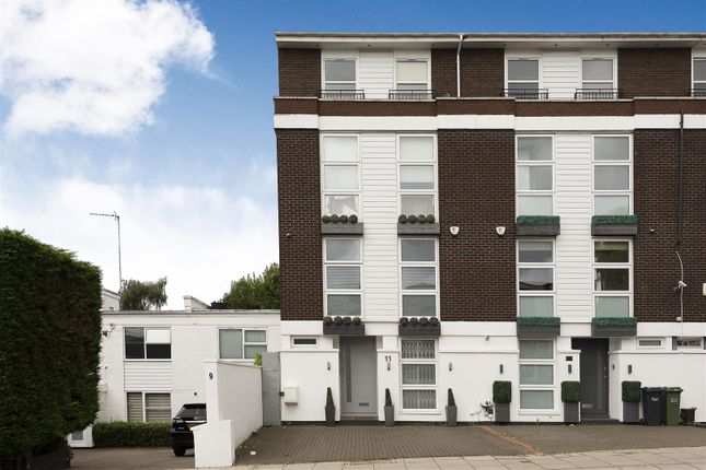 End terrace house for sale in Lower Merton Rise, London