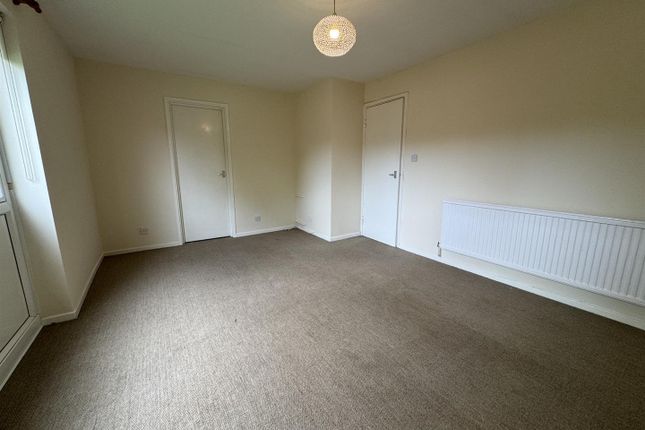 208, Pendlebury Drive, Leicester photo 3