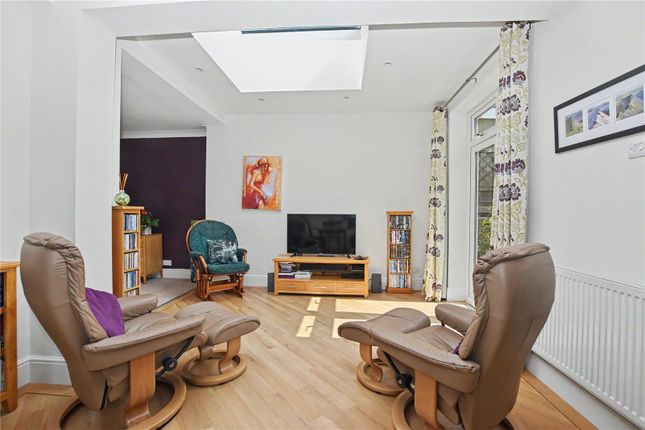 2, Grace Avenue, Bexleyheath photo 4