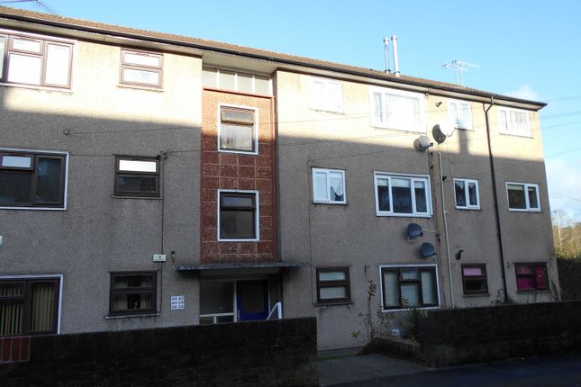 Flat to rent in Claude Road, Caerphilly