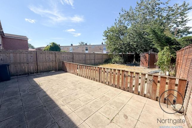 18 Swan Walk, Newton Aycliffe photo 4