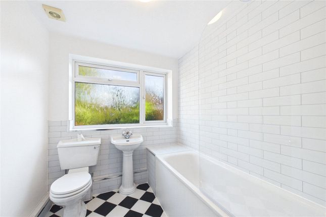 MARKETING CARD - 47,, Beecham Road, Berkshire photo 4