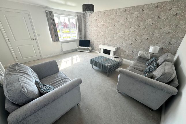 3, Rowan Avenue, Blackpool photo 2