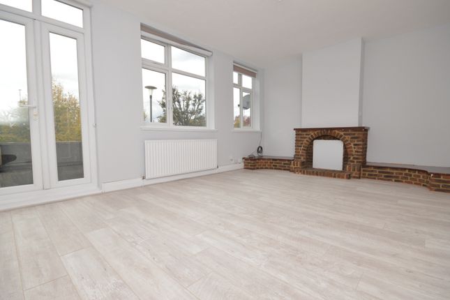 3 Bedroom Maisonette To Rent