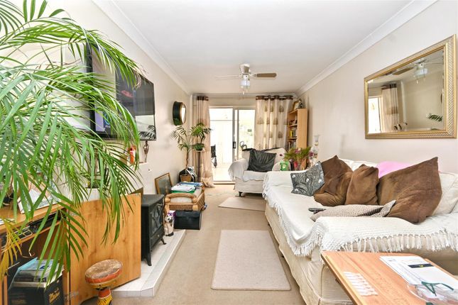 21, Great Cliffe Road, Eastbourne photo 2