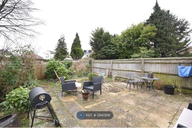 Bowen Close, Cheltenham photo 4