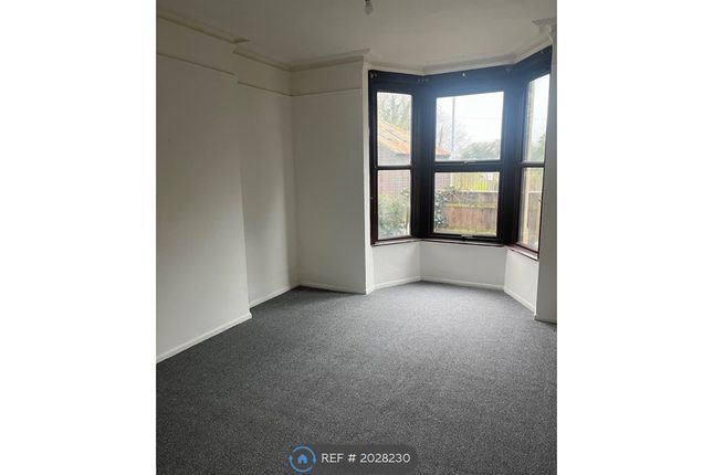 Flat to rent in Church Street, March