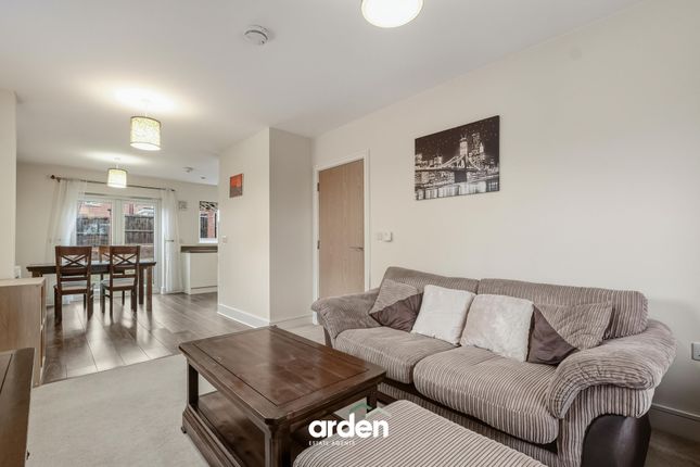 8 Chadwick Close, Birmingham photo 4