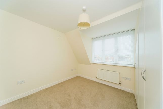 Flat for sale in Phoenix Drive, Eastbourne