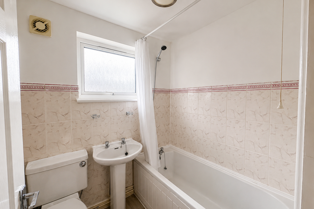 20, Ebbw Vale photo 5