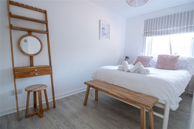 Flat 1, Sandy Lane Court,, Bay View Road, Devon photo 3