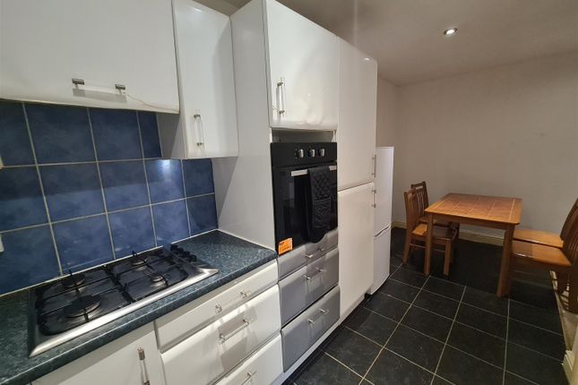 3a, Spencers Yard, Leamington Spa photo 2