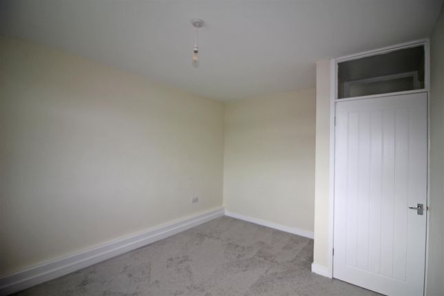 Flat to rent in Fairwood Road, Cardiff