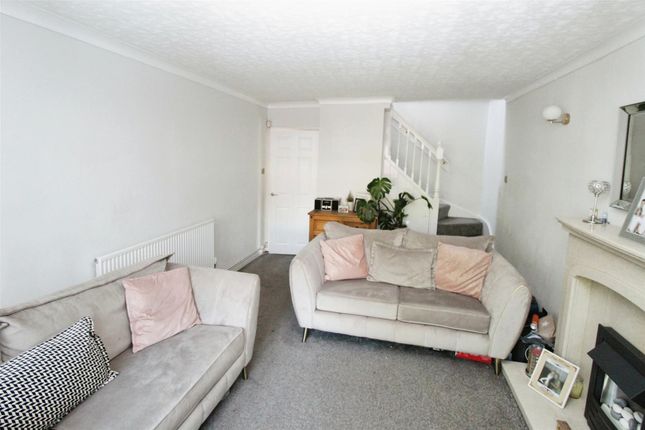 Town house for sale in Oakleigh Avenue, Clayton, Bradford