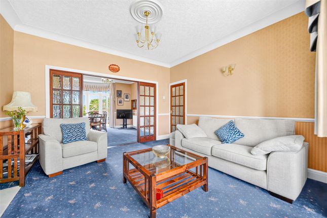 68, Mighell Avenue, Ilford photo 4