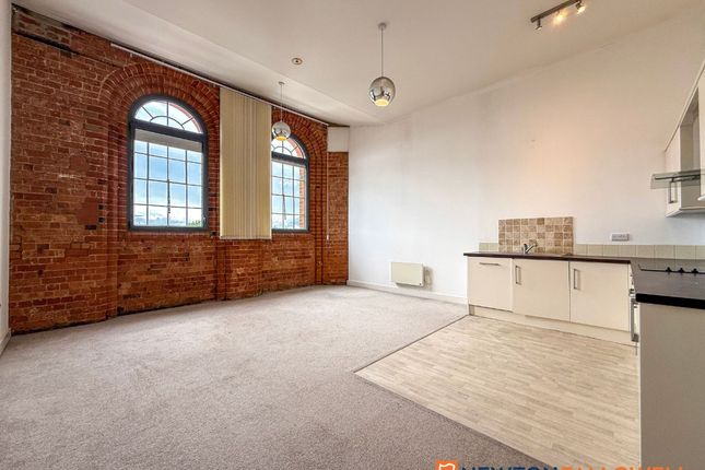 Flat 208, The Tankard Building Warwick Brewery, Newark photo 2