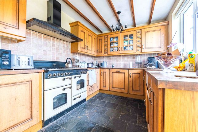 45, Haggerston Road, Hertfordshire photo 4