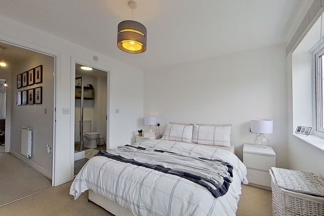 Town house for sale in The Shardway, Birmingham