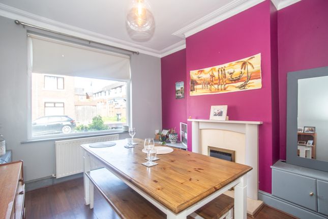 11, Knowsley Grove, Bolton photo 4