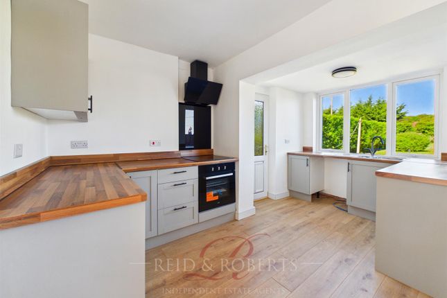 36, Victoria Road, Bagillt photo 3