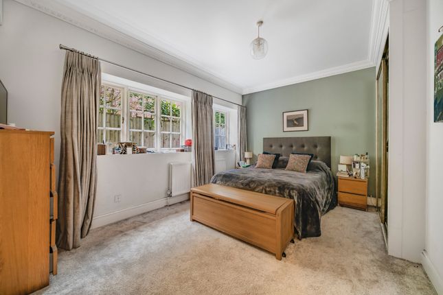 Flat for sale in Blackdown Avenue, Pyrford, Surrey