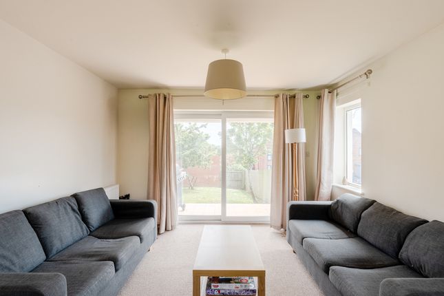 15 Harry Stoke Road, Bristol photo 3