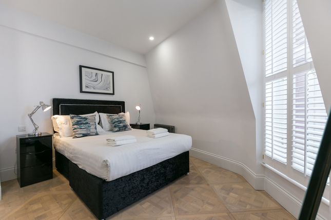 Flat 4.1, 52, Shaftesbury Avenue, London photo 4