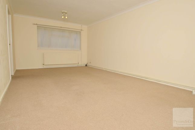 11, Ash Close, Wymondham photo 2
