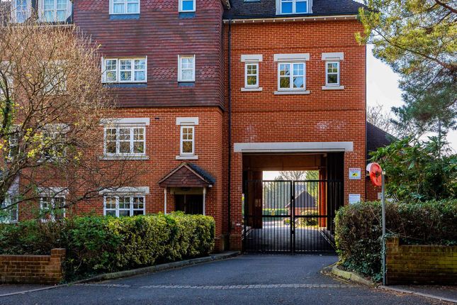 Heathside Road, Woking photo 2
