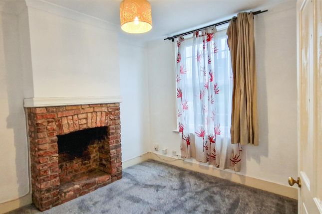 Terraced house to rent in Ruskin Road, Croydon