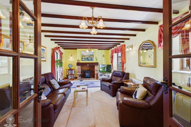 5, THE WOODLANDS, BURTON-ON-TRENT photo 3