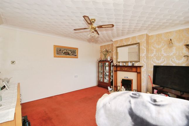9, Pingle Close, Peterborough photo 4