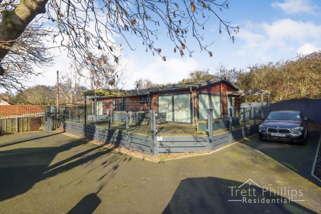 Mobile/park home for sale in Bacton Road, North Walsham, Norfolk