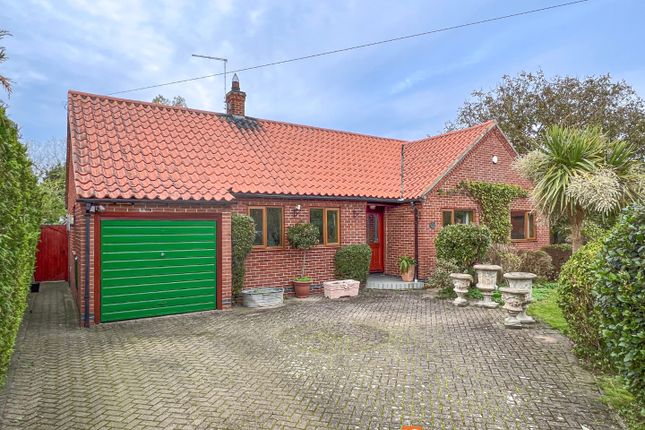 Detached bungalow for sale in Town Street, Westborough, Newark
