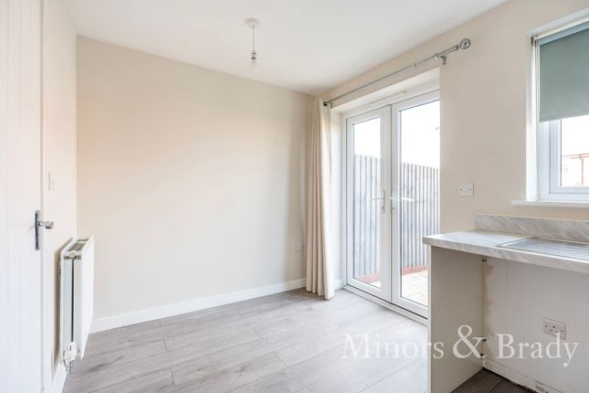 23 Kearney Drive, Lowestoft photo 3