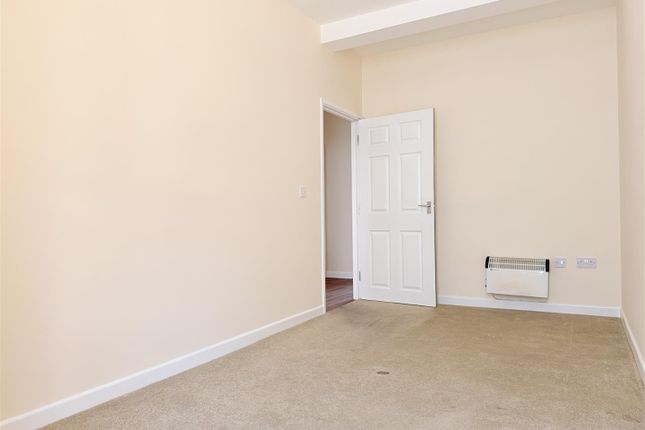 FLAT 1, 16, Park Street, Llanelli photo 4