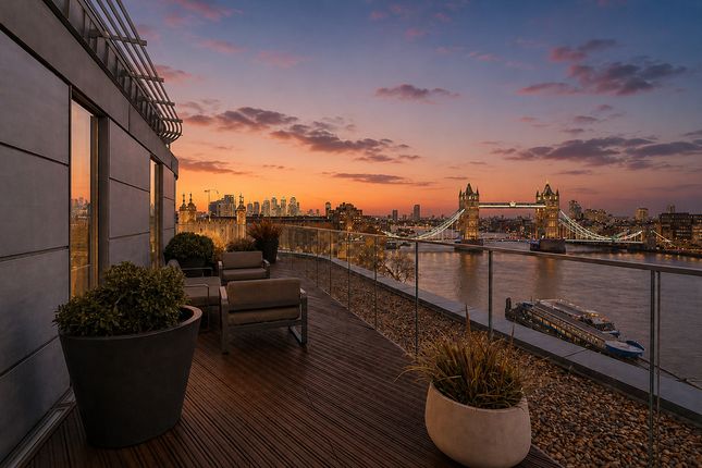 4-bed flat on Flat Penthouse, Three Quays, 40 Lower Thames Street, London, £36,400/mo